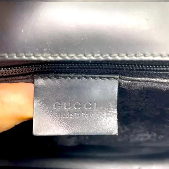 GUCCI Shoulder Bag Enamel Black Auth genuine premium quality Italian leather - Picture 9 of 10